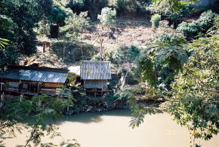 ミャンマーの川